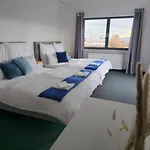Grosse Mit Balkon Nahe Muenchen