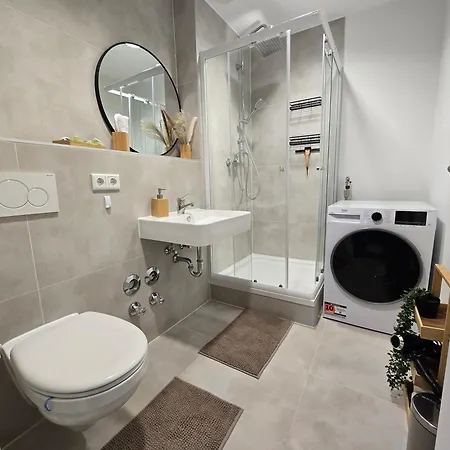Große Mit Balkon Nahe München Apartamento