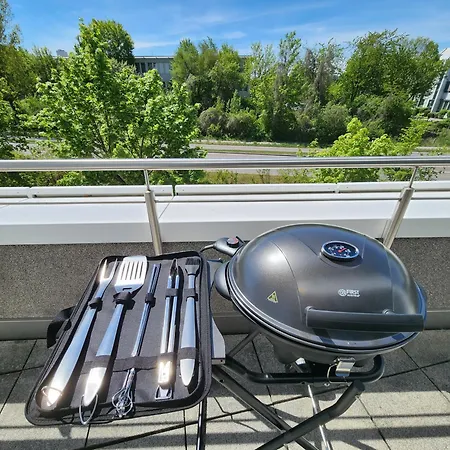 Grosse Mit Balkon Nahe Muenchen Ismaning