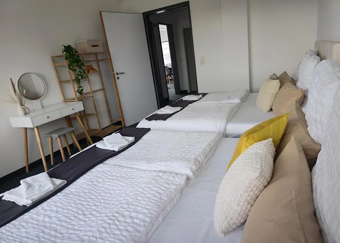 Grosse Mit Balkon Nahe Muenchen * Ismaning